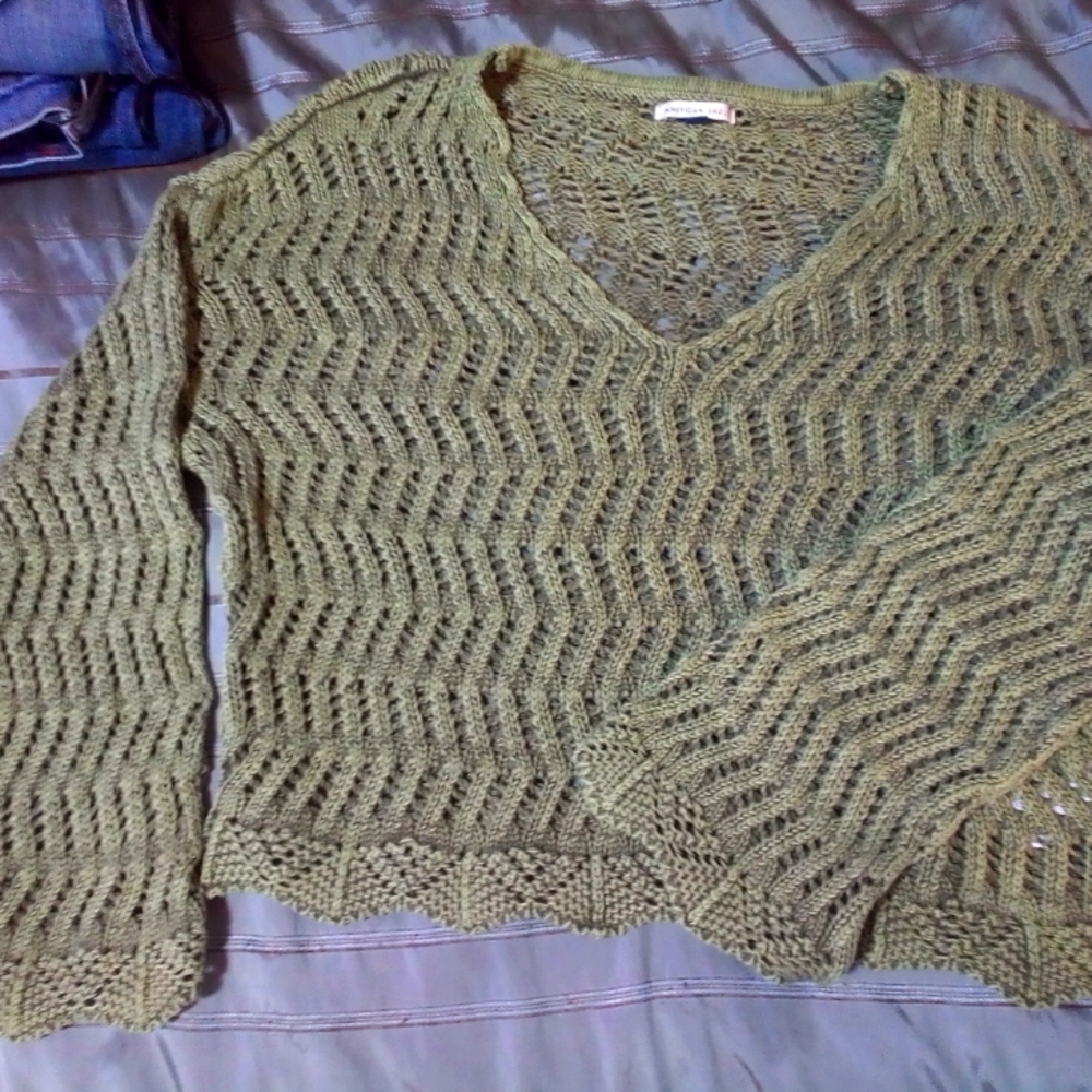 American eagle outfitters sweater size med
